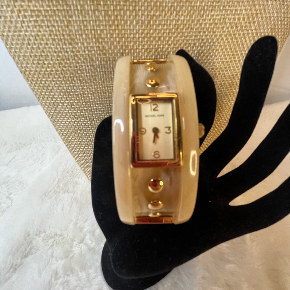 Michael Kors Gold and Cream Women's Bangle Type Watch